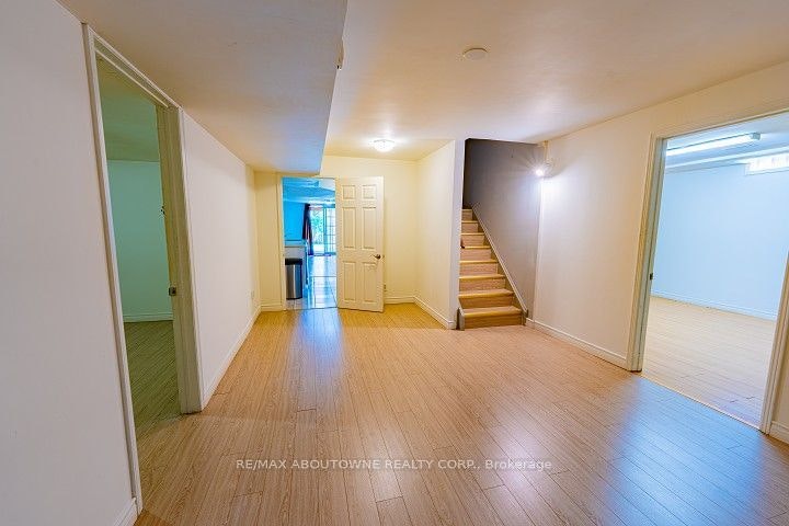 Lower unit-1418 Abbeywood Drive, Oakville, ON, L6M 2K4 - 9