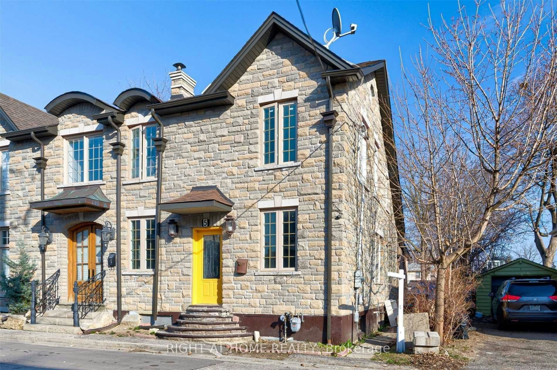 Main Fl-5 William Street, Brampton, ON, L6V 1L3
