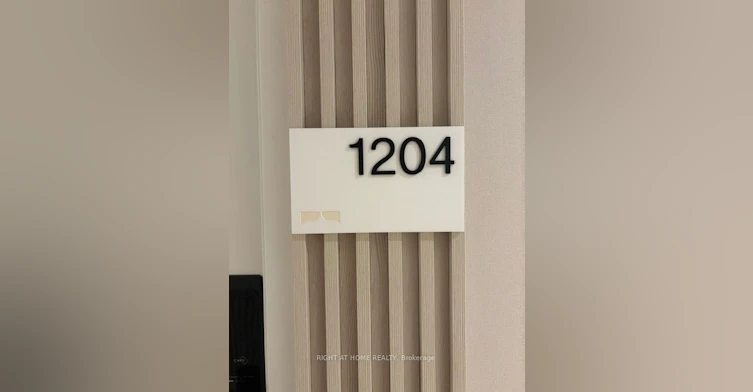 1204-28 Ann Street, Mississauga, ON, L5G 0E1