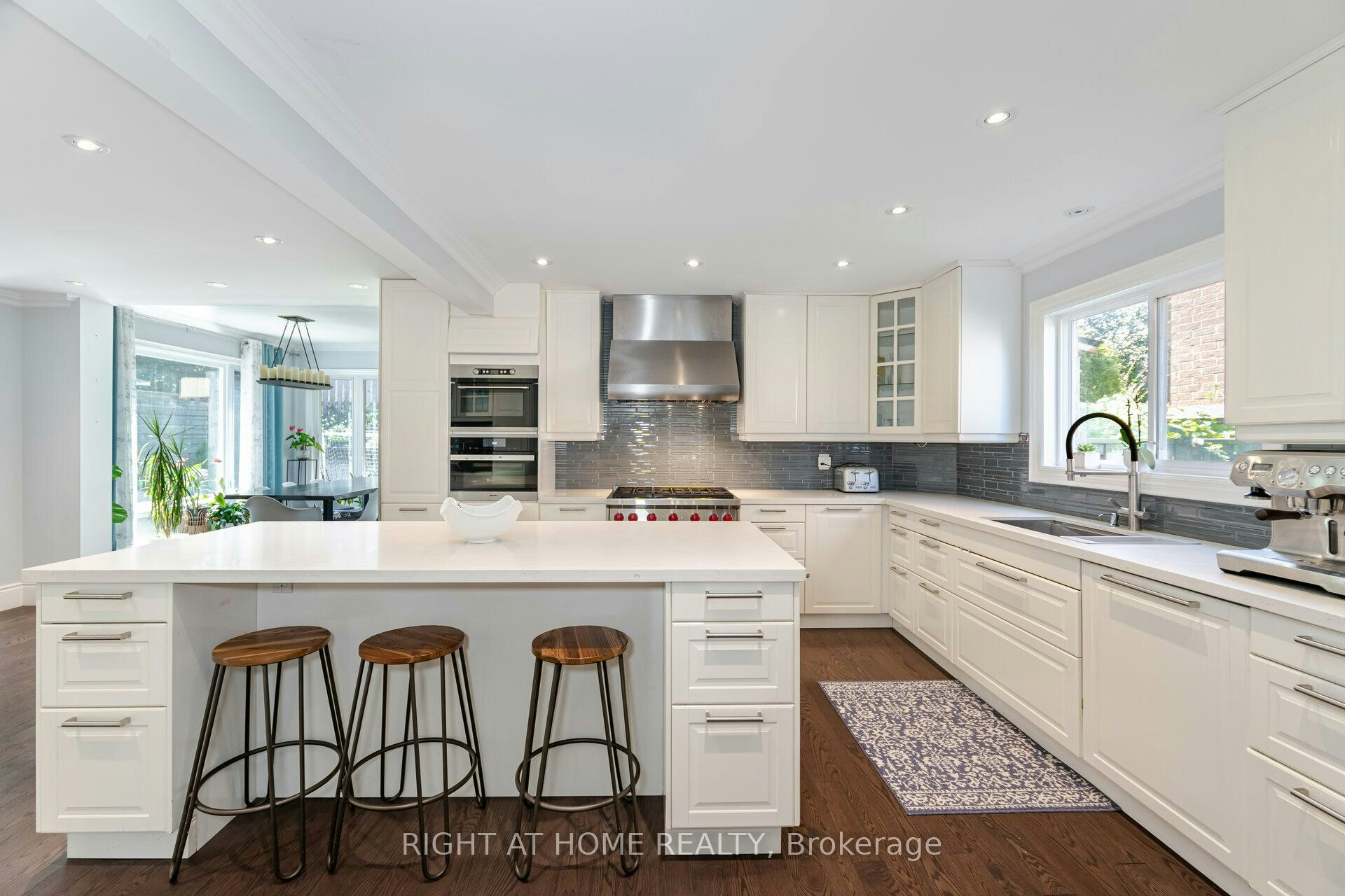 19 Talgarth Road, Toronto, ON, M9B 6H1 - 7