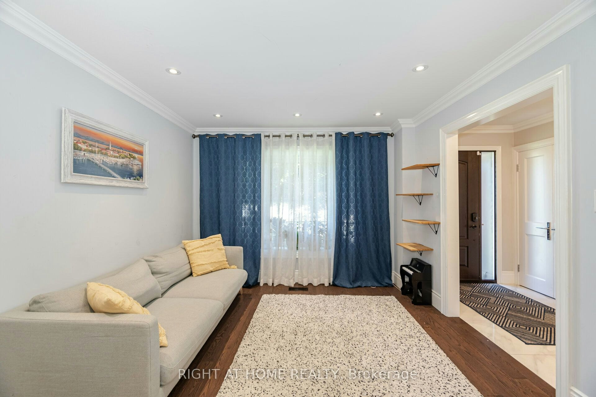 19 Talgarth Road, Toronto, ON, M9B 6H1 - 5