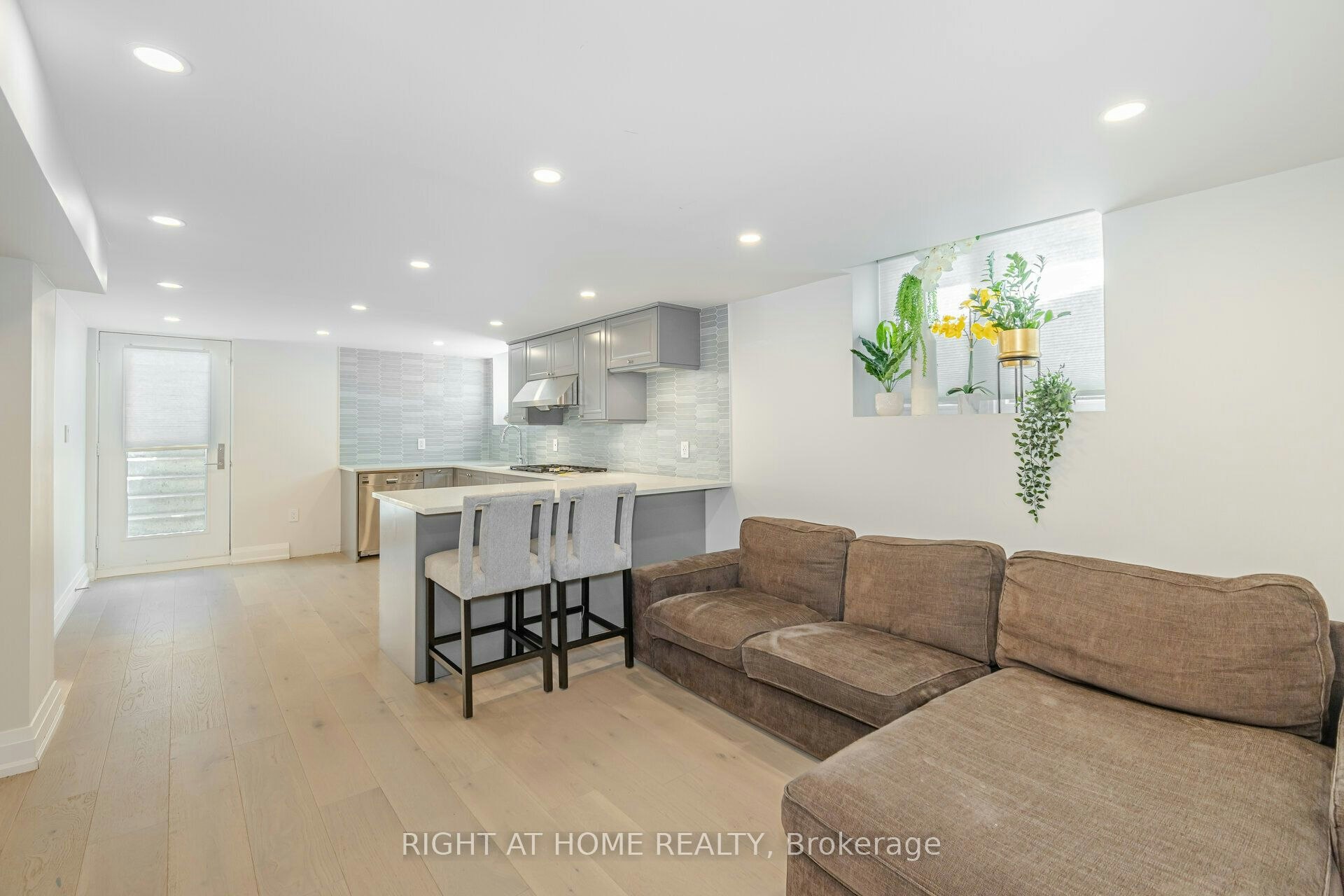 19 Talgarth Road, Toronto, ON, M9B 6H1 - 30