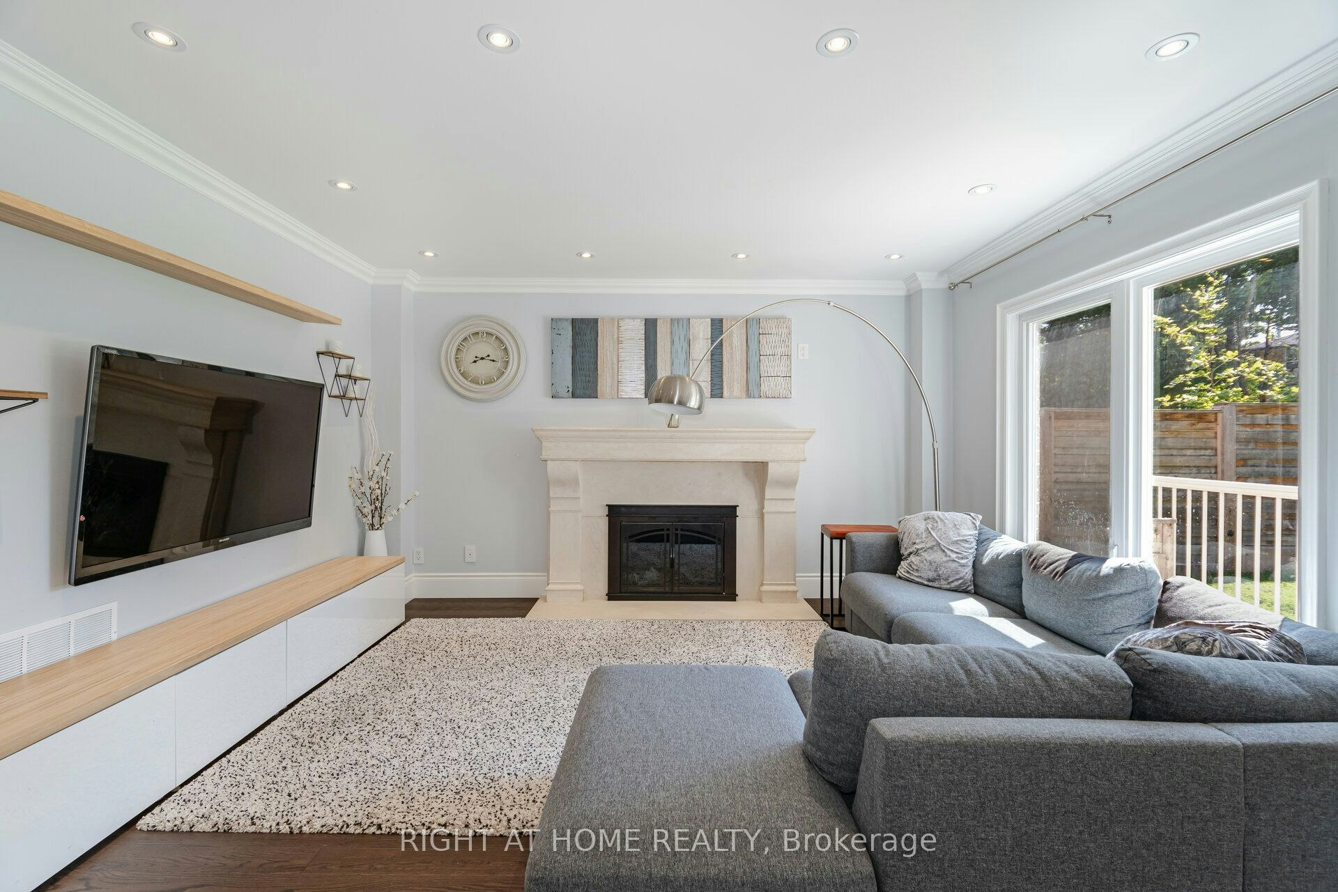 19 Talgarth Road, Toronto, ON, M9B 6H1 - 12