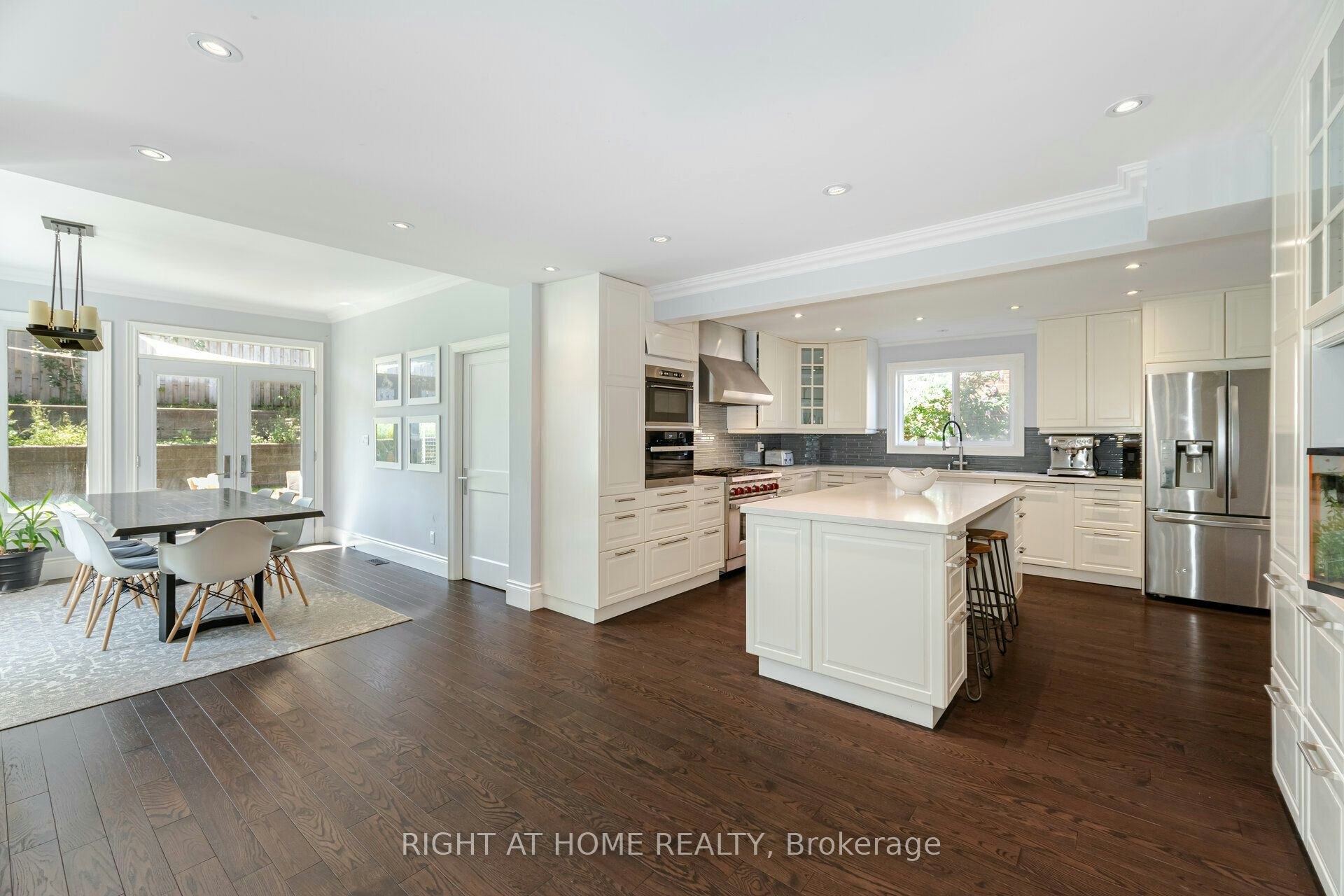 19 Talgarth Road, Toronto, ON, M9B 6H1 - 10
