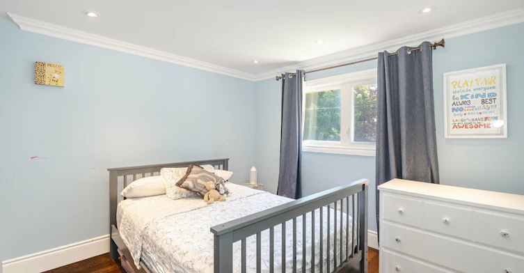 19 Talgarth Road, Toronto, ON, M9B 6H1 - 19