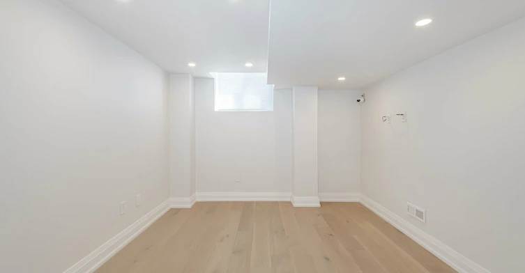 19 Talgarth Road, Toronto, ON, M9B 6H1 - 23