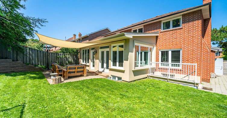 19 Talgarth Road, Toronto, ON, M9B 6H1 - 38