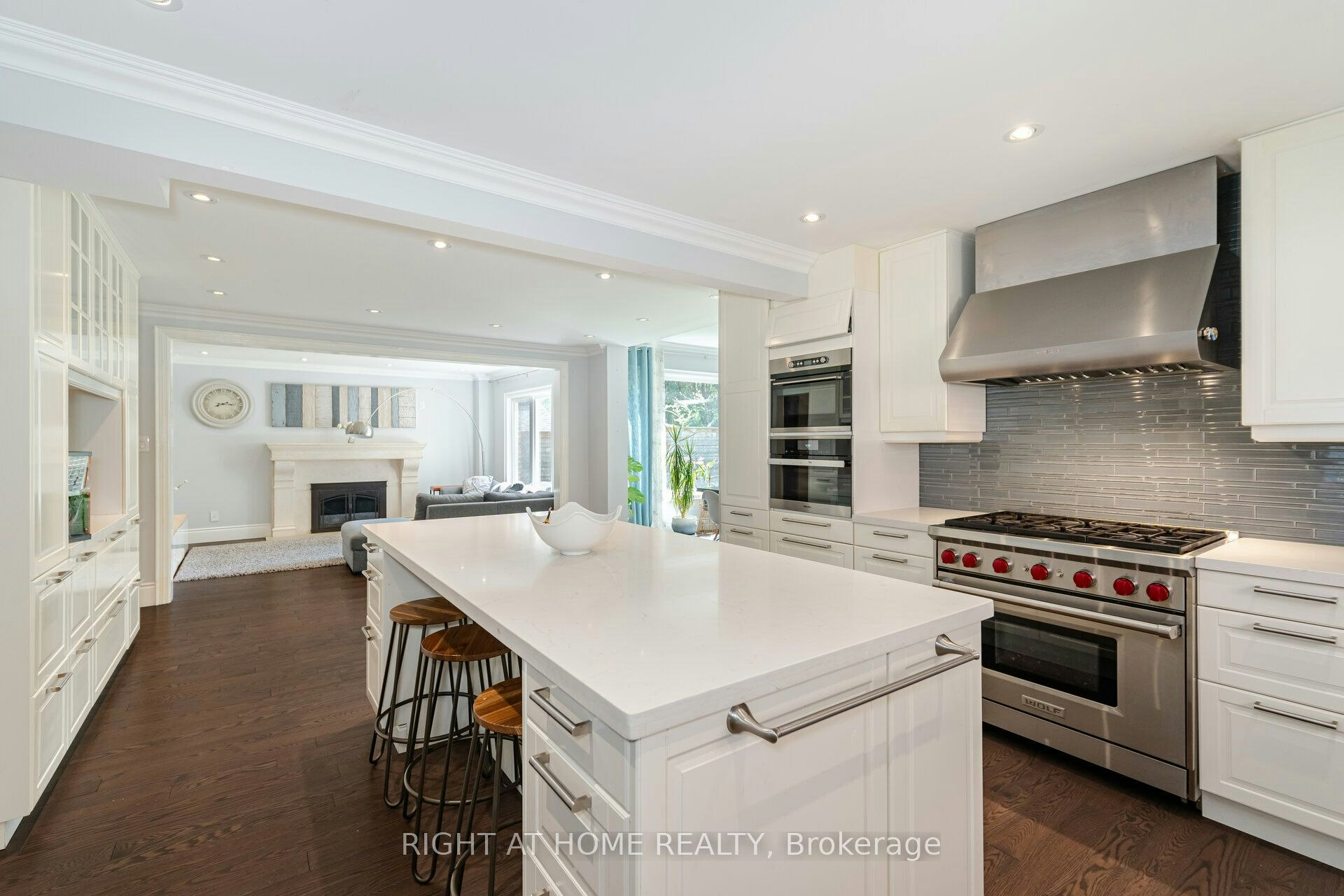 19 Talgarth Road, Toronto, ON, M9B 6H1 - 9