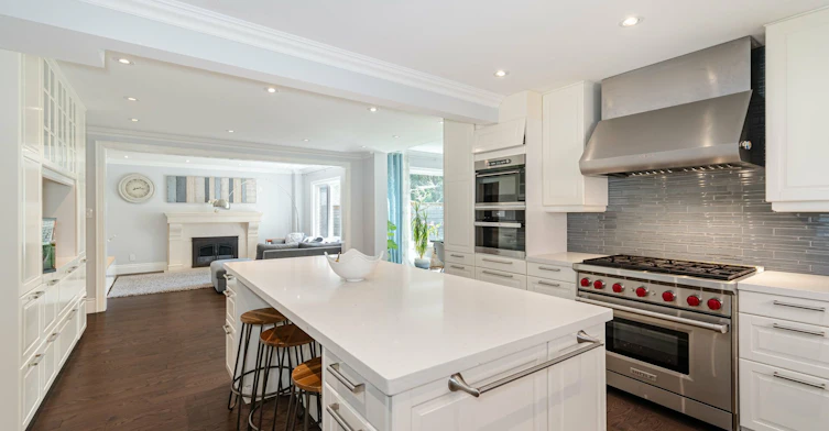 19 Talgarth Road, Toronto, ON, M9B 6H1 - 9