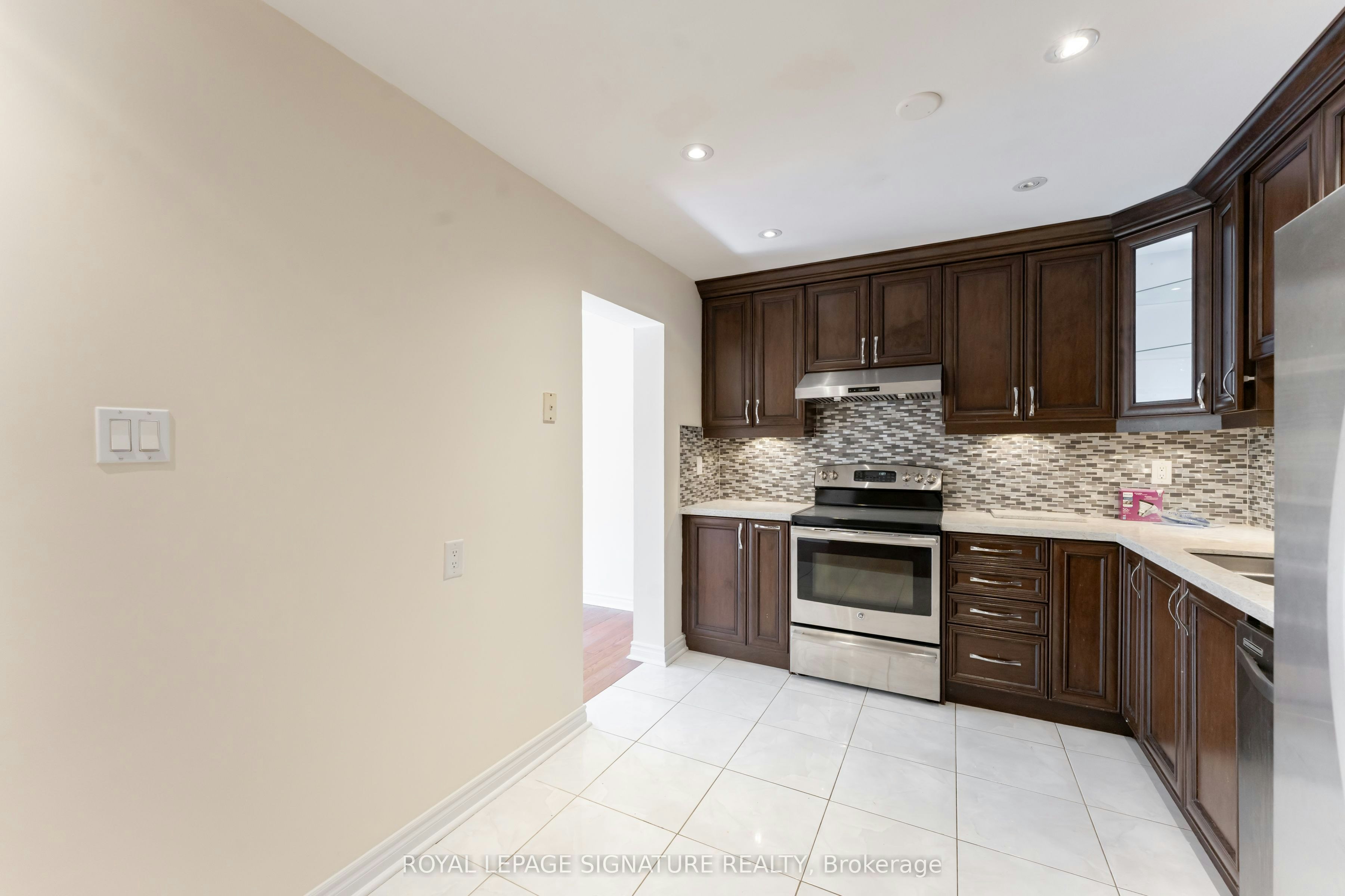 40-2825 Gananoque Drive, Mississauga, ON, L5N 1V6 - 15