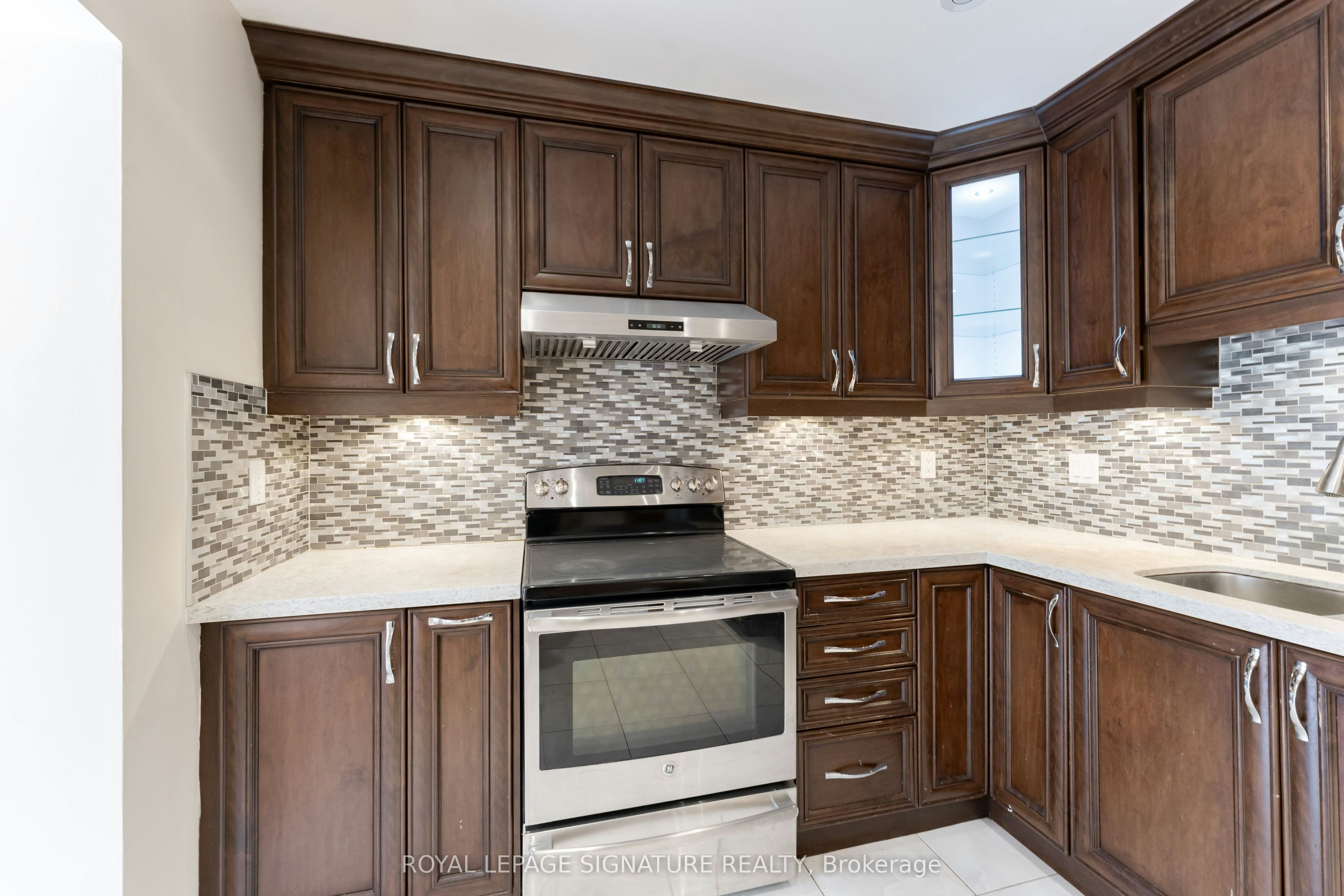 40-2825 Gananoque Drive, Mississauga, ON, L5N 1V6 - 16