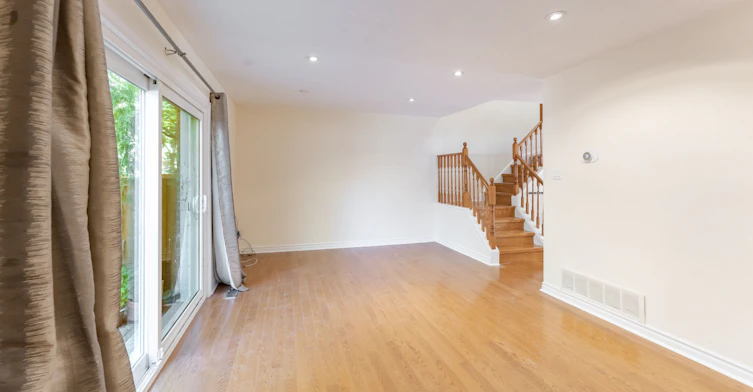 40-2825 Gananoque Drive, Mississauga, ON, L5N 1V6 - 4