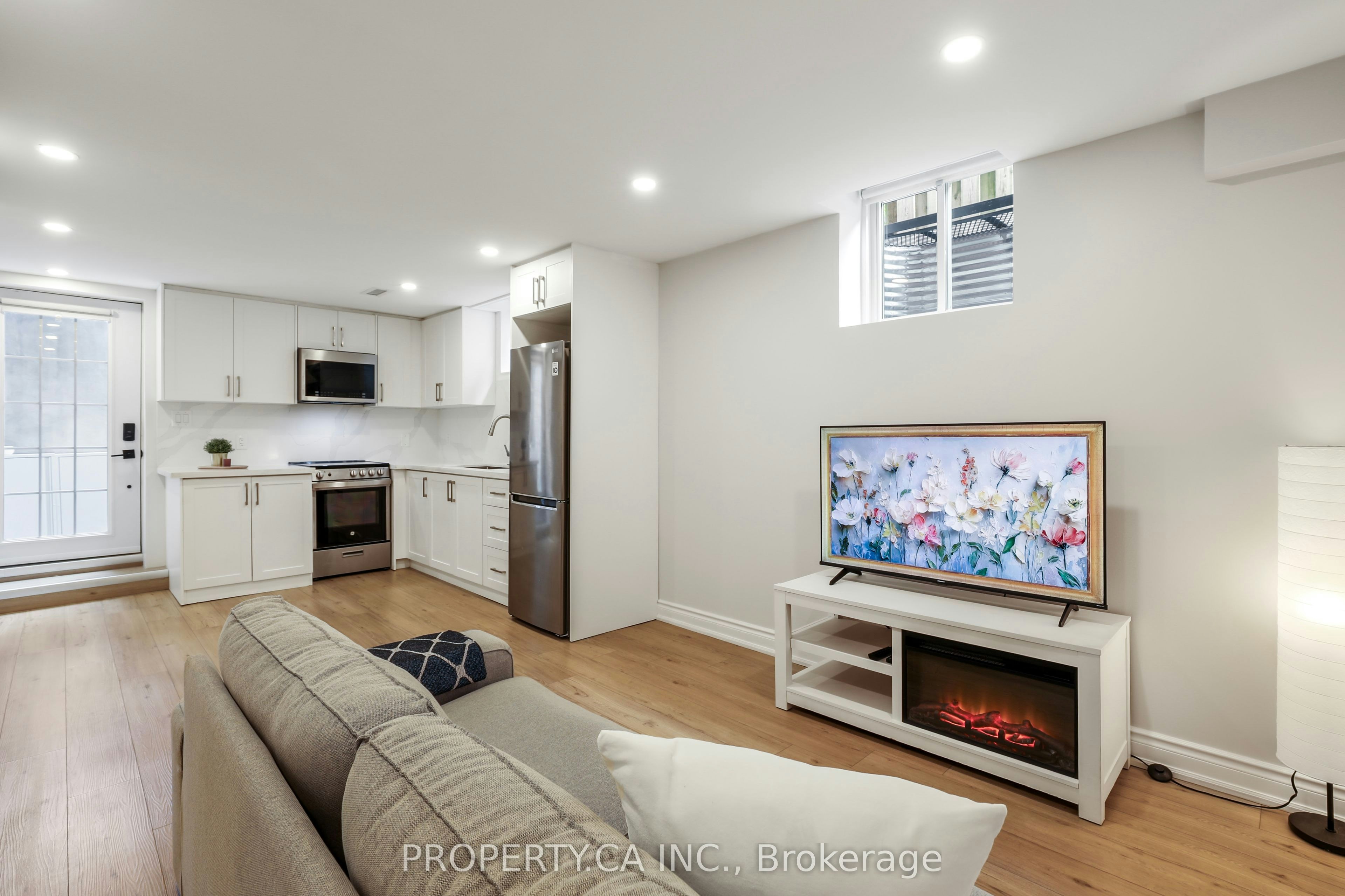 Lower-891 Willowbank Trail, Mississauga, ON, L4W 3M2 - 11