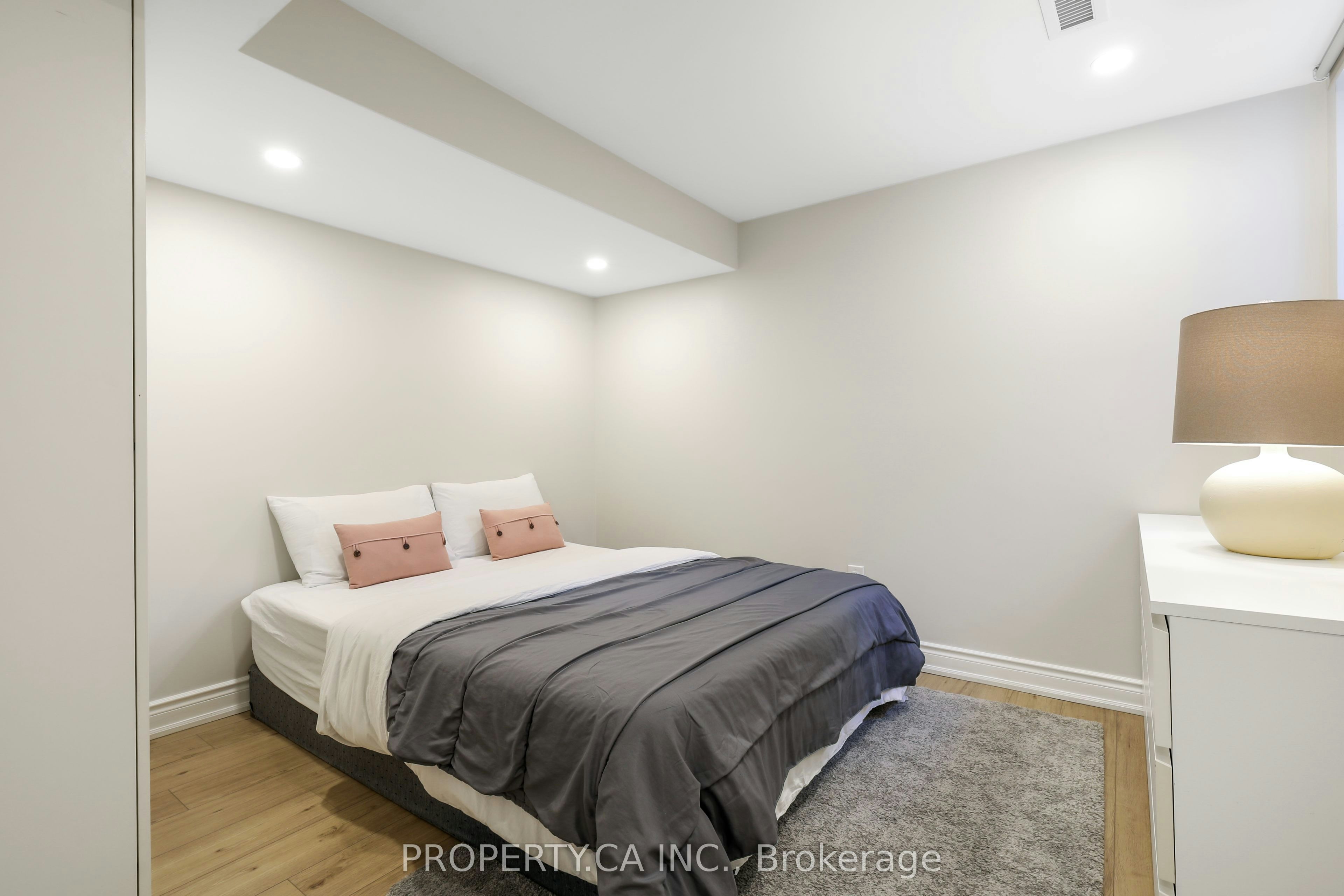 Lower-891 Willowbank Trail, Mississauga, ON, L4W 3M2 - 19