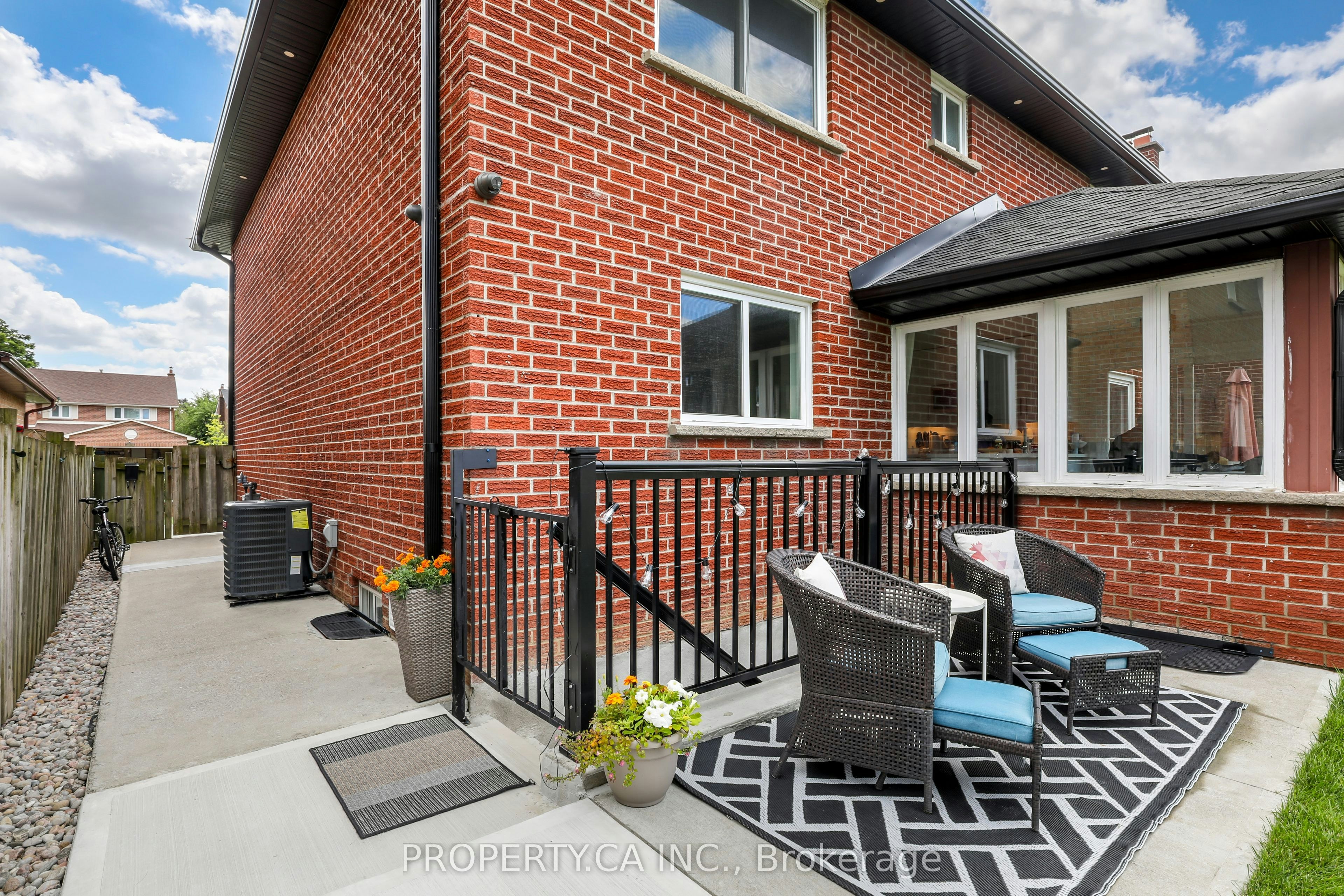 Lower-891 Willowbank Trail, Mississauga, ON, L4W 3M2 - 24