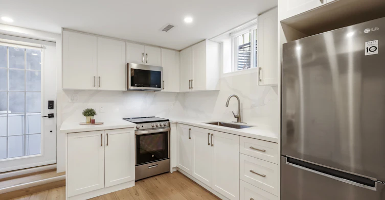 Lower-891 Willowbank Trail, Mississauga, ON, L4W 3M2 - 5