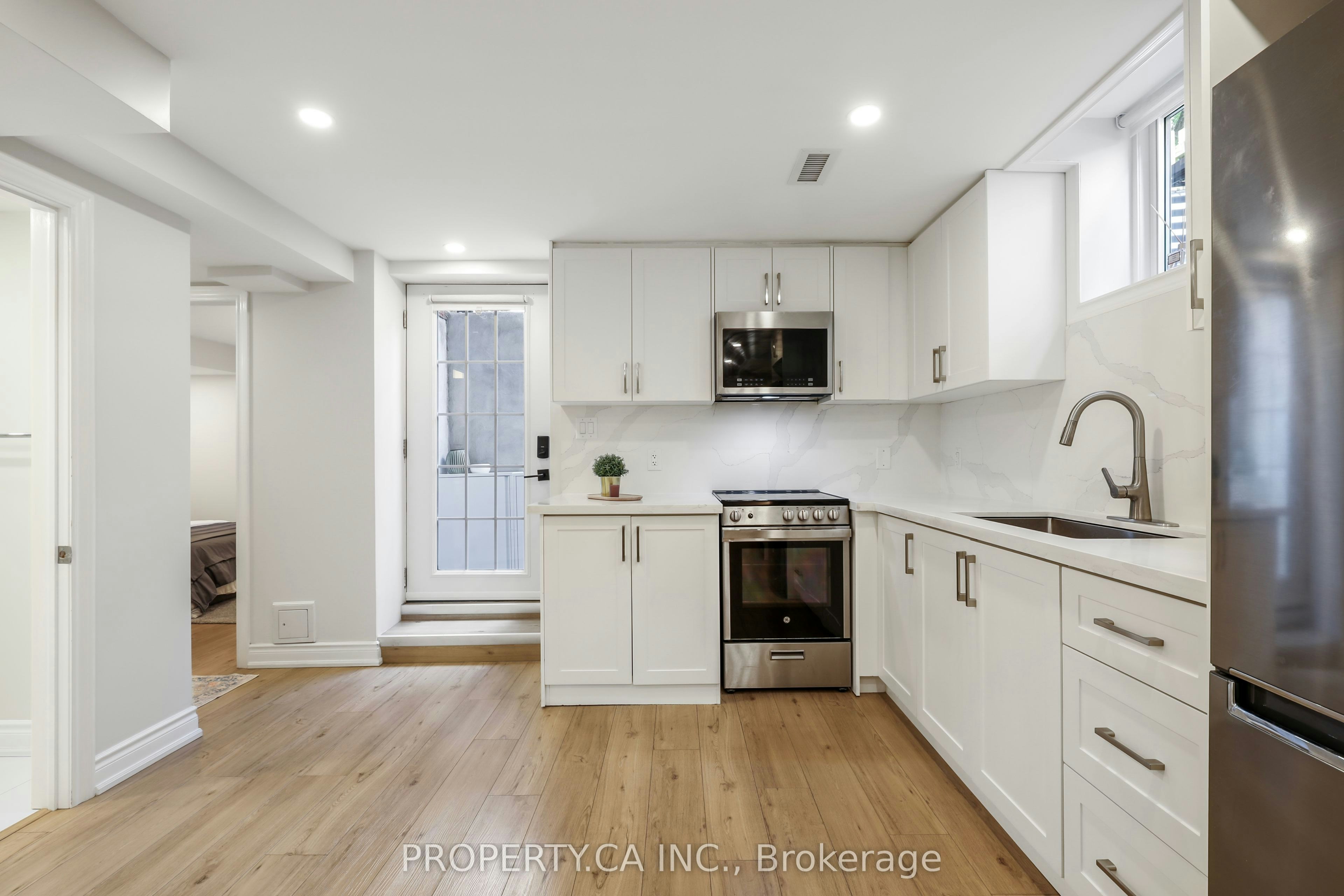 Lower-891 Willowbank Trail, Mississauga, ON, L4W 3M2 - 7