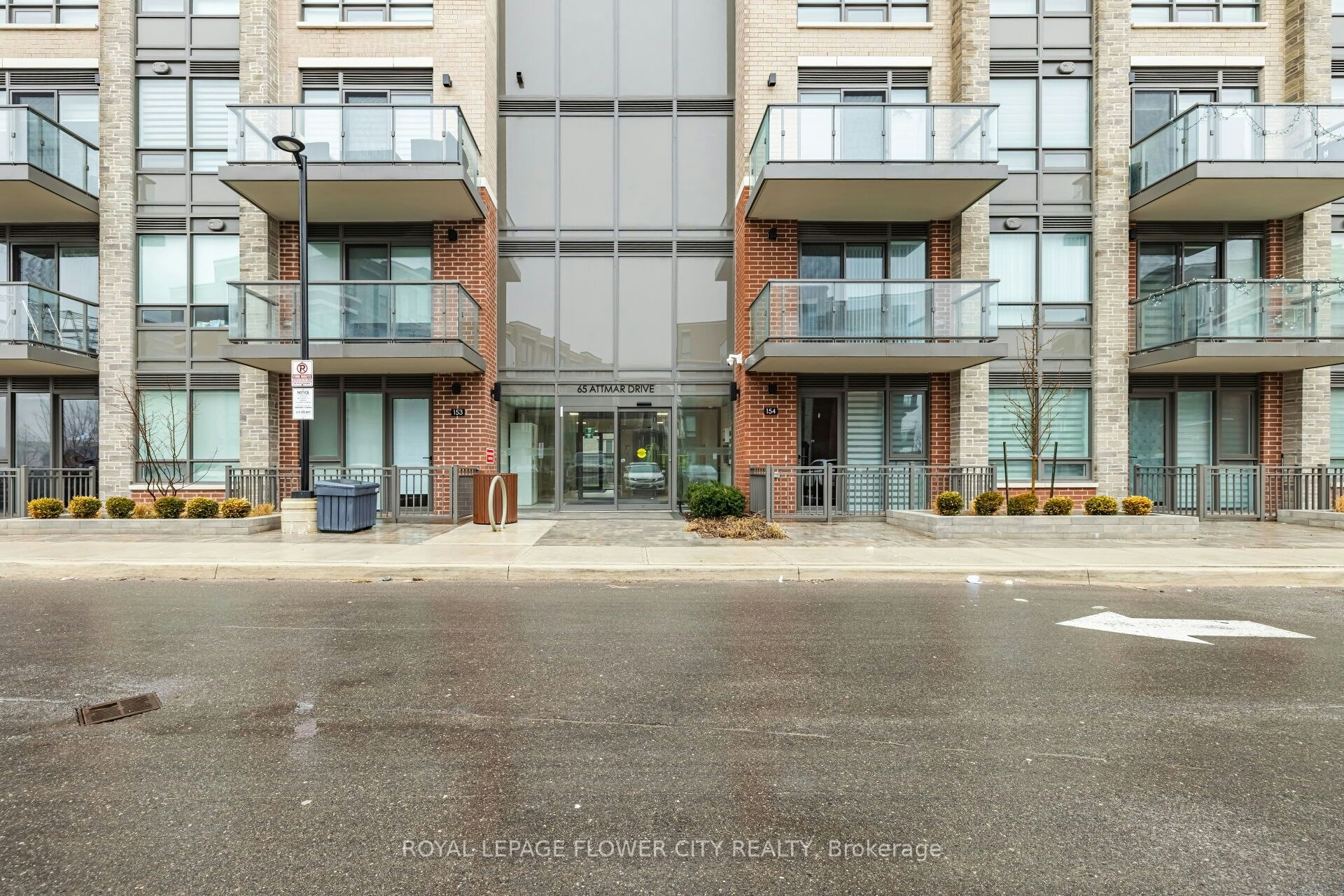 269-65 Attmar Drive E, Brampton, ON, L6P 0Y6 - 2
