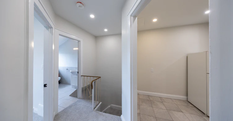 Upper-1366 Davenport Road, Toronto, ON, M6H 2G9 - 3
