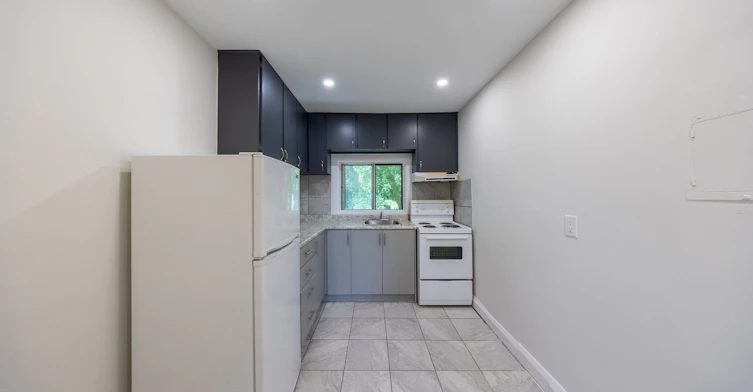 Upper-1366 Davenport Road, Toronto, ON, M6H 2G9 - 4