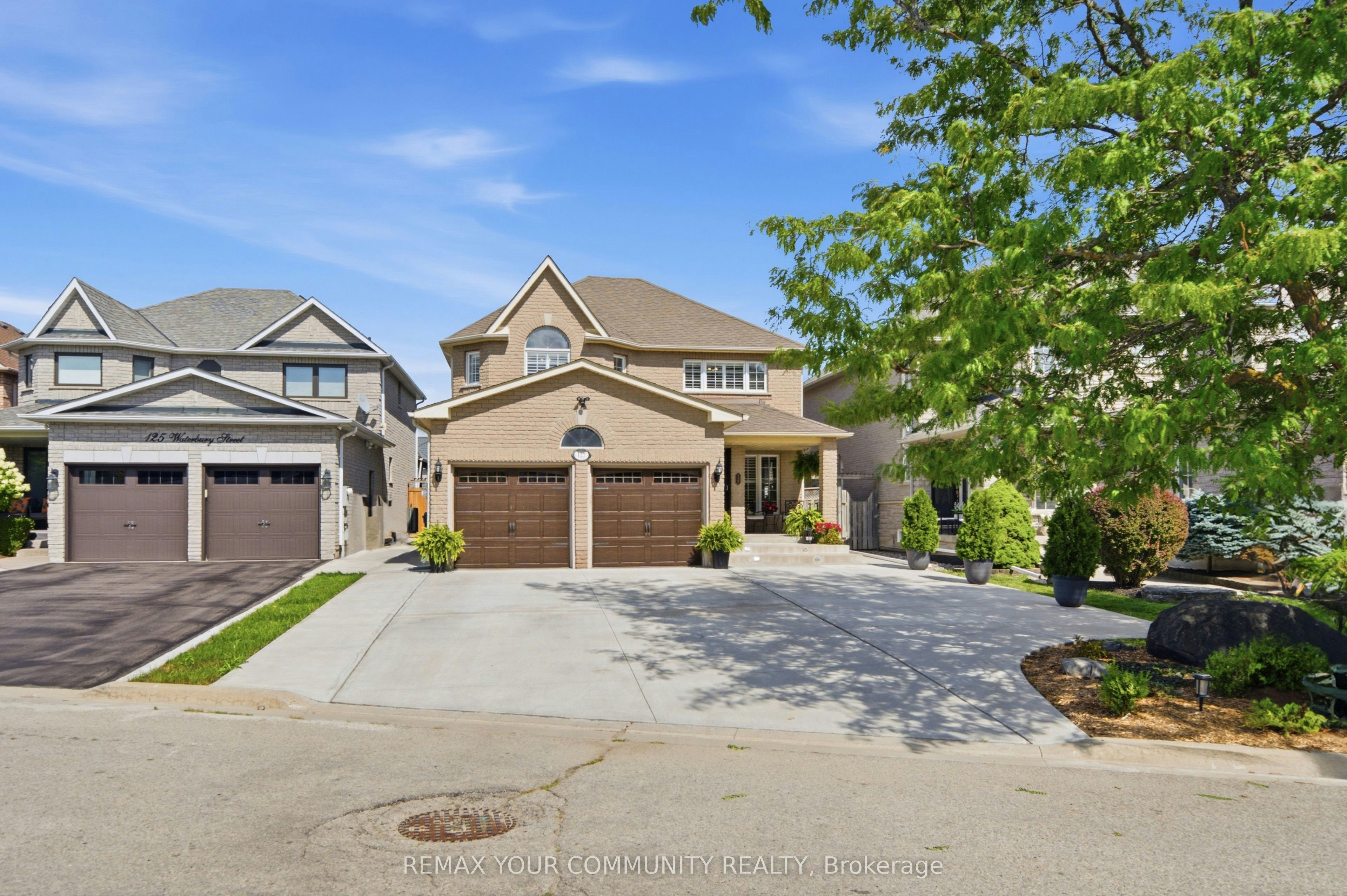 127 Waterbury Street, Caledon, ON, L7E 2J1