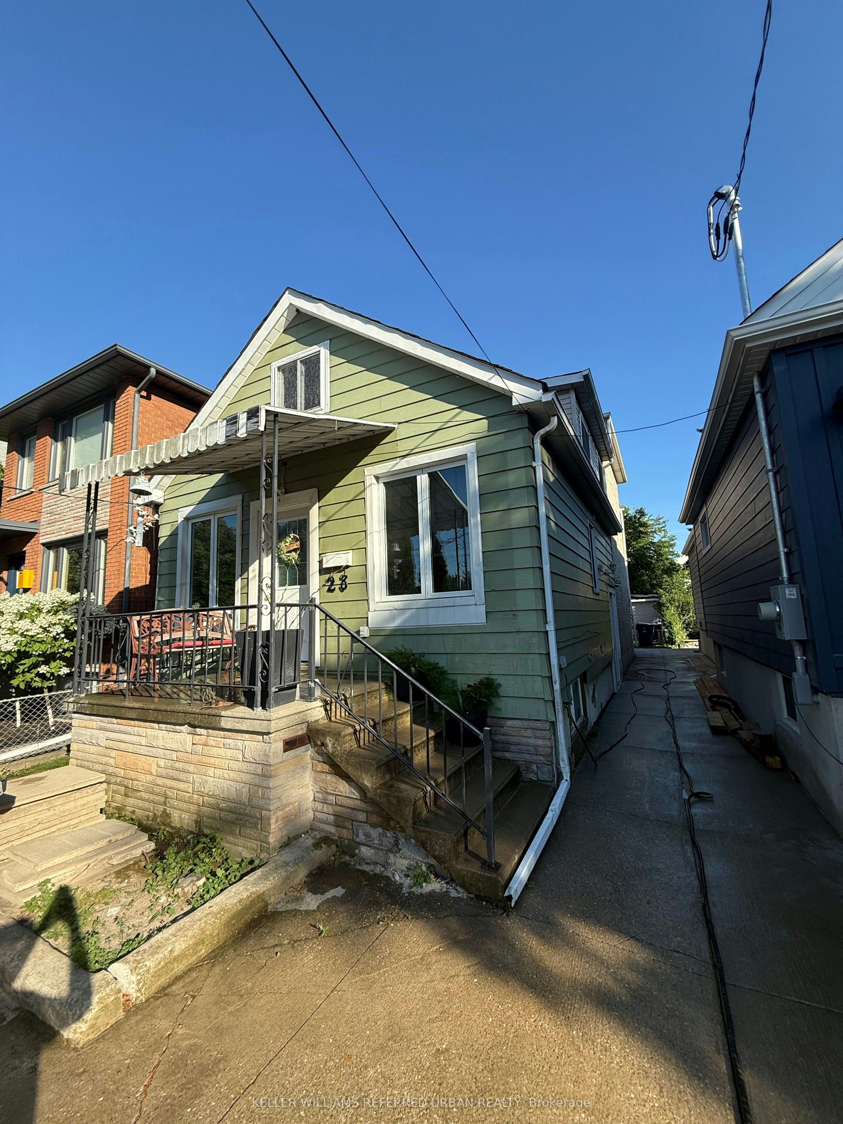 Bsmt-23 Algoma Street, Toronto, ON, M8Y 1C2 - 16