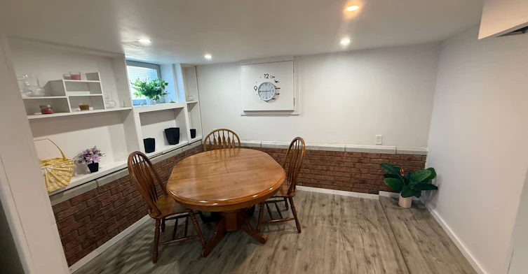 Bsmt-23 Algoma Street, Toronto, ON, M8Y 1C2 - 5