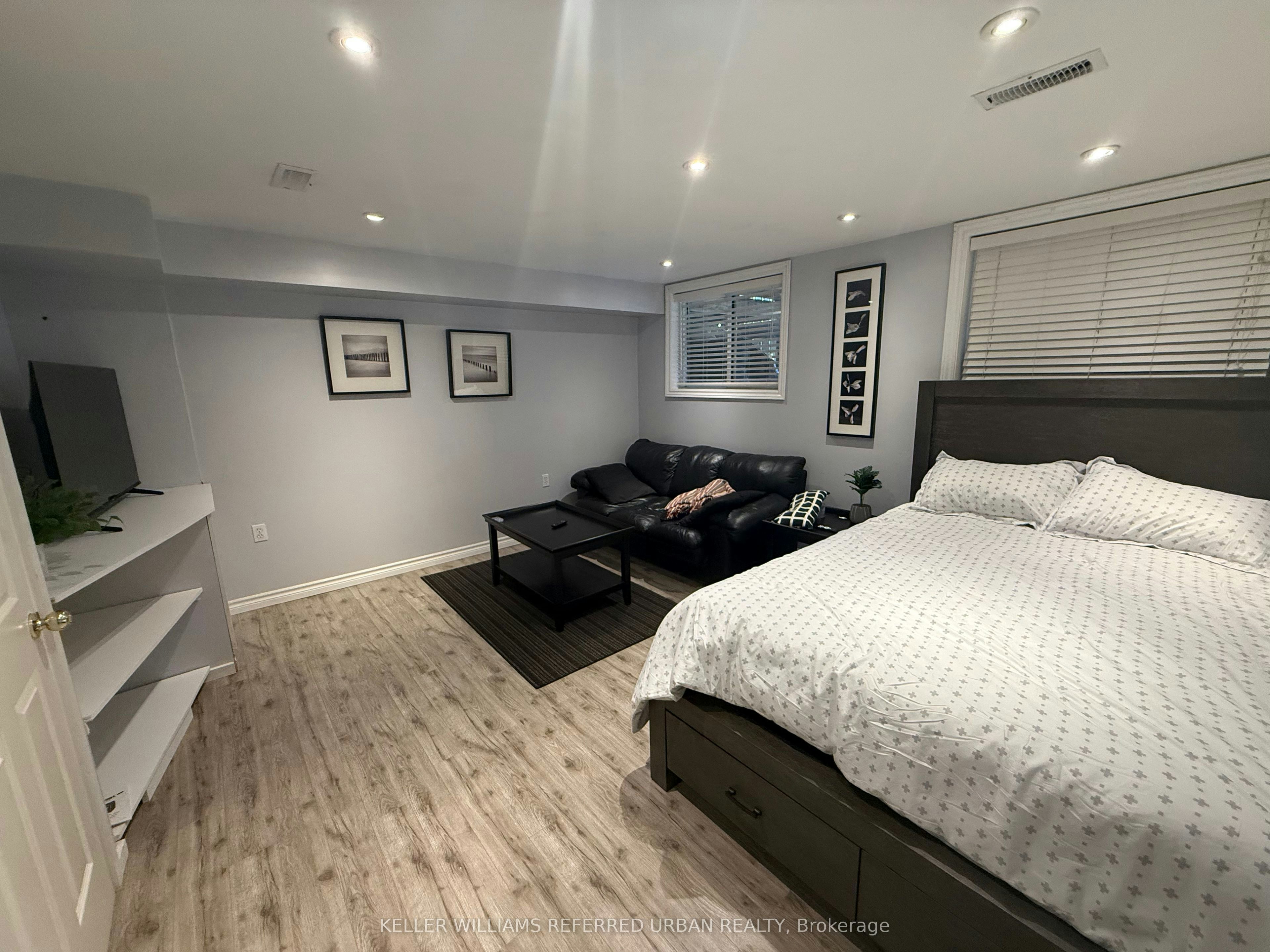 Bsmt-23 Algoma Street, Toronto, ON, M8Y 1C2 - 6