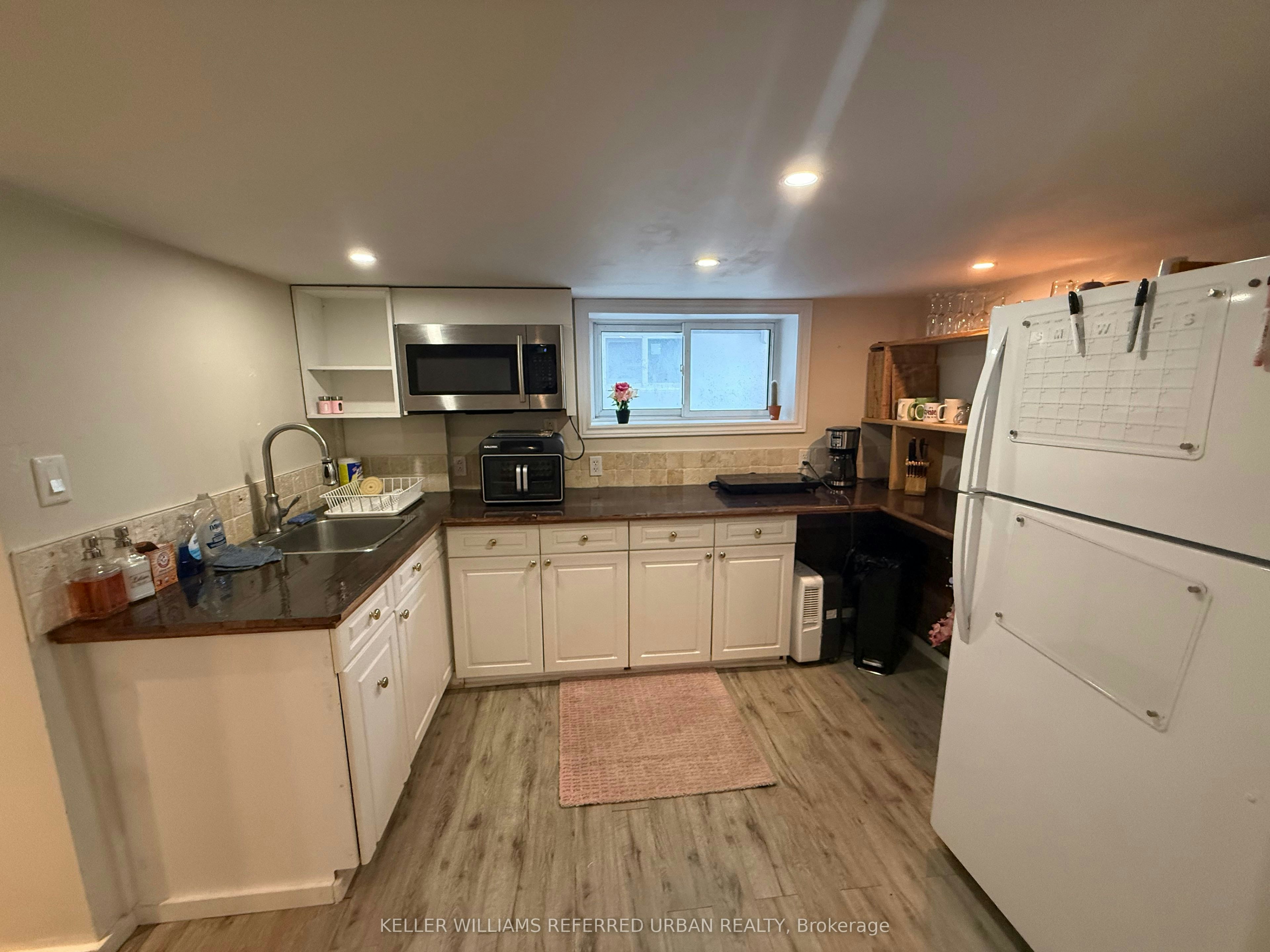 Bsmt-23 Algoma Street, Toronto, ON, M8Y 1C2 - 3