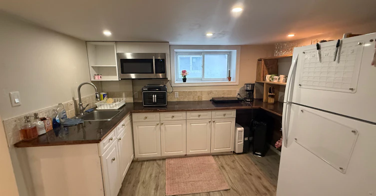 Bsmt-23 Algoma Street, Toronto, ON, M8Y 1C2 - 3