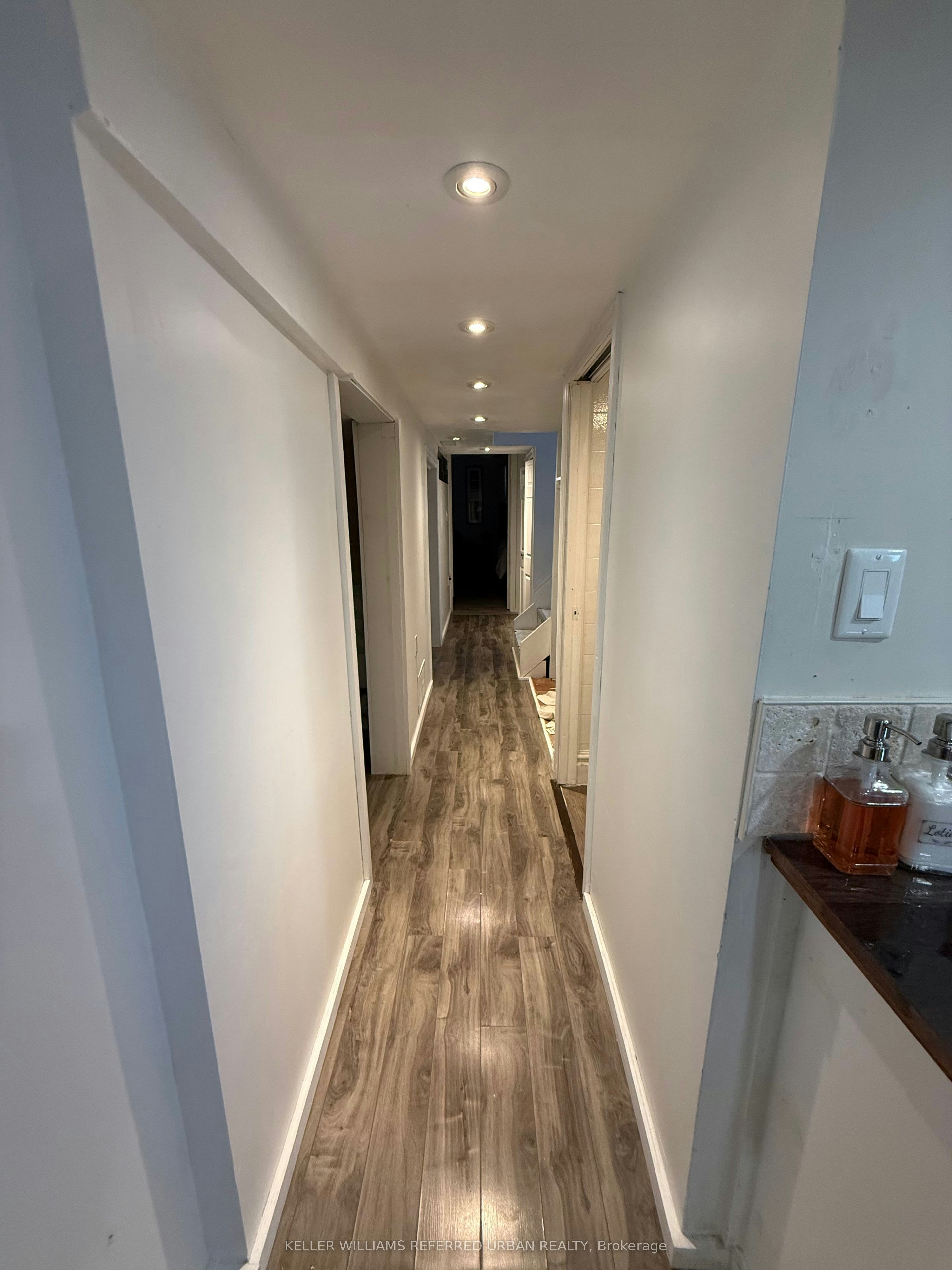 Bsmt-23 Algoma Street, Toronto, ON, M8Y 1C2 - 14