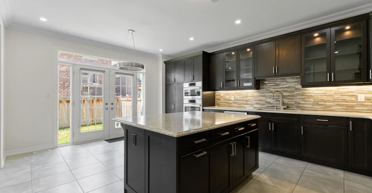 93 Wheat Boom Drive, Oakville, ON, L6H 0M9 - 9