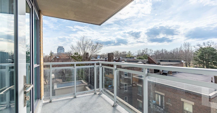 308-20 Gothic Avenue, Toronto, ON, M6P 1T5 - 19
