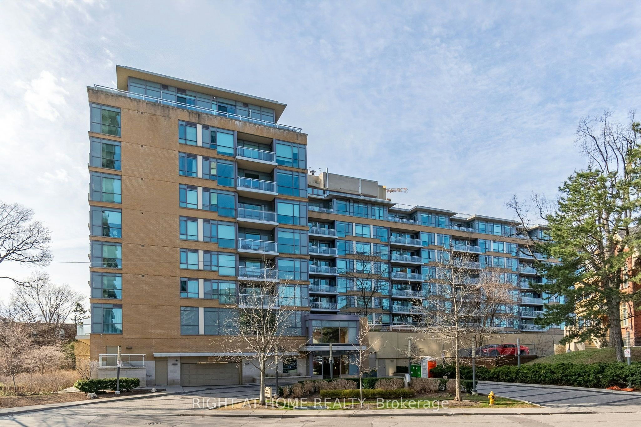 308-20 Gothic Avenue, Toronto, ON, M6P 1T5 - 26