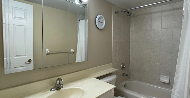 908 Room2-4889 Kimbermount Avenue, Mississauga, ON, L5M 7R9 - 5