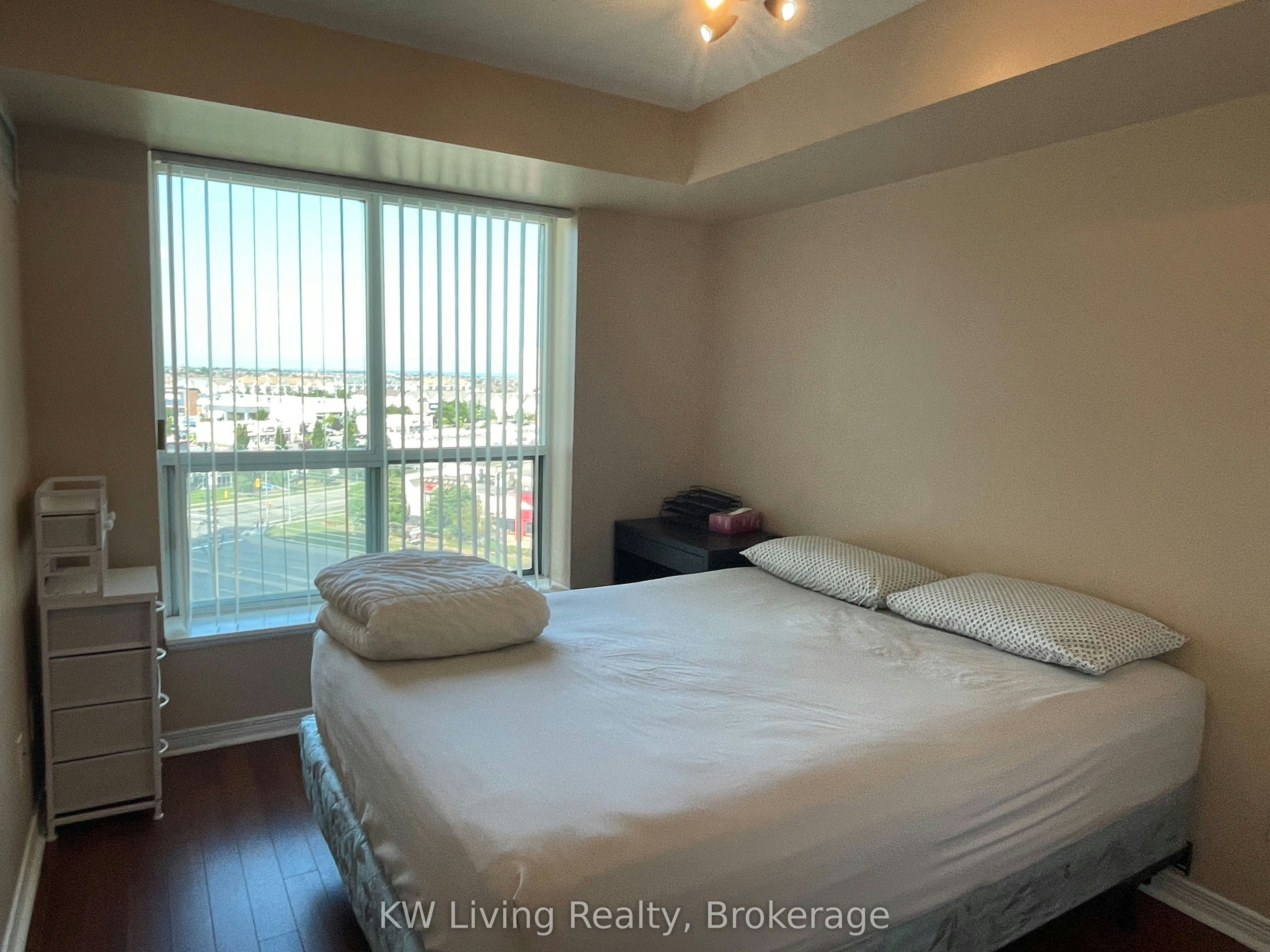 908 Room2-4889 Kimbermount Avenue, Mississauga, ON, L5M 7R9 - 3