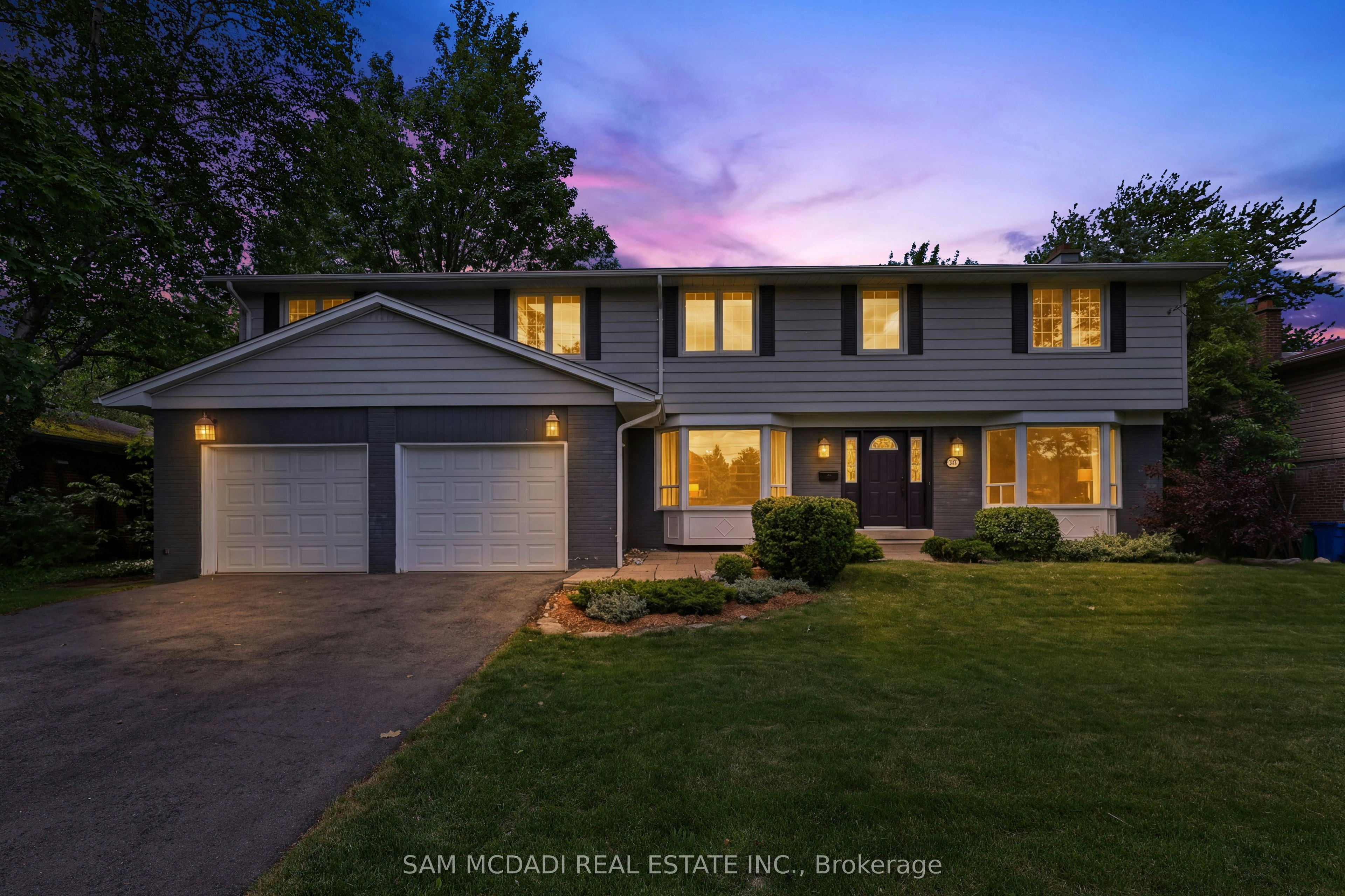 1449 Truscott Drive, Mississauga, ON, L5J 1Z1