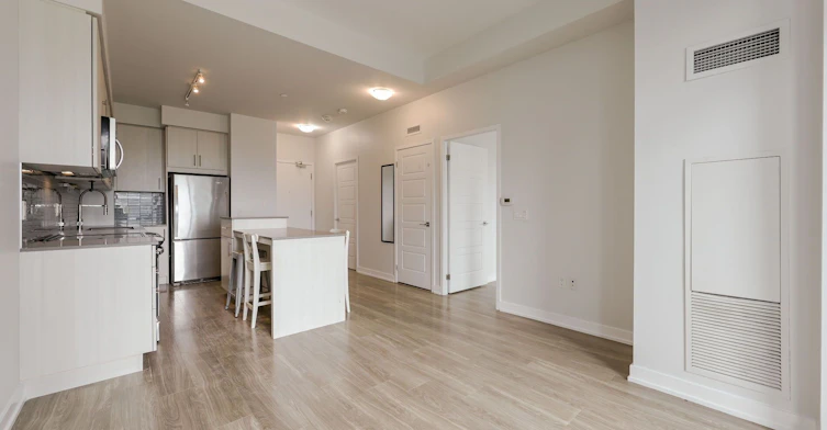425-4055 Parkside Village Drive, Mississauga, ON, L5B 0K8 - 19