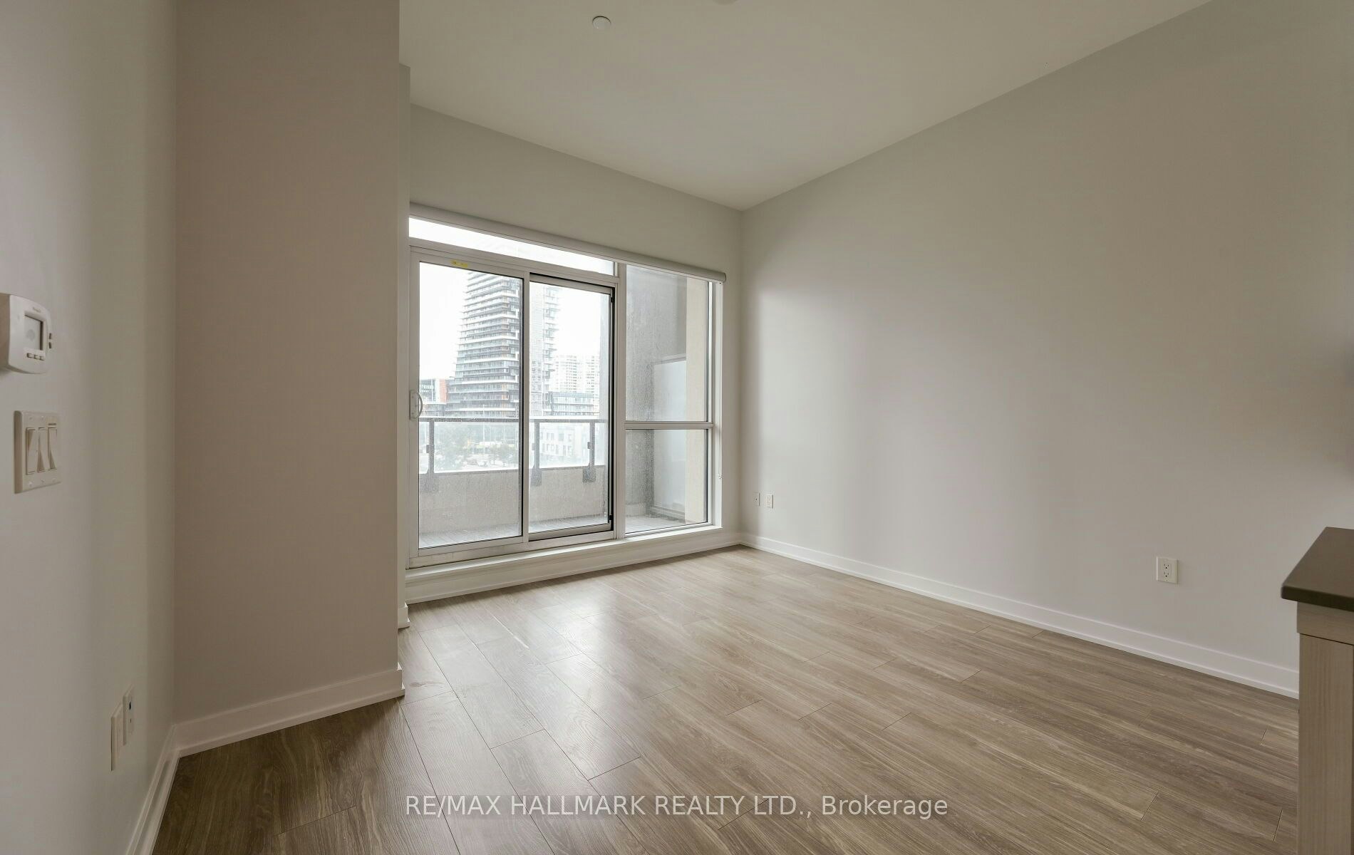 425-4055 Parkside Village Drive, Mississauga, ON, L5B 0K8 - 16