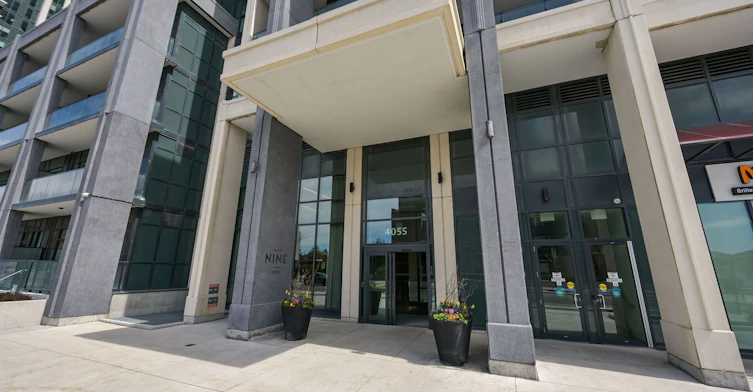 425-4055 Parkside Village Drive, Mississauga, ON, L5B 0K8 - 5