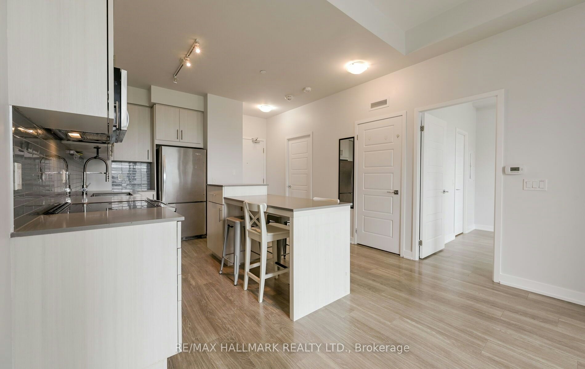 425-4055 Parkside Village Drive, Mississauga, ON, L5B 0K8 - 22
