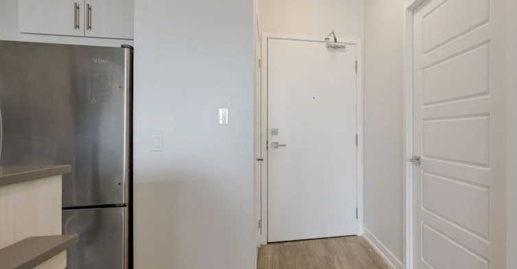 425-4055 Parkside Village Drive, Mississauga, ON, L5B 0K8 - 12