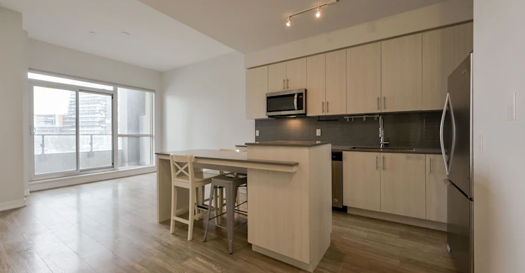 425-4055 Parkside Village Drive, Mississauga, ON, L5B 0K8 - 25