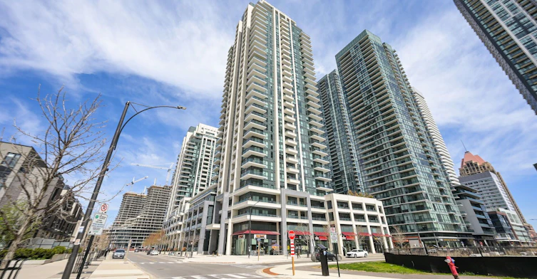 425-4055 Parkside Village Drive, Mississauga, ON, L5B 0K8 - 3