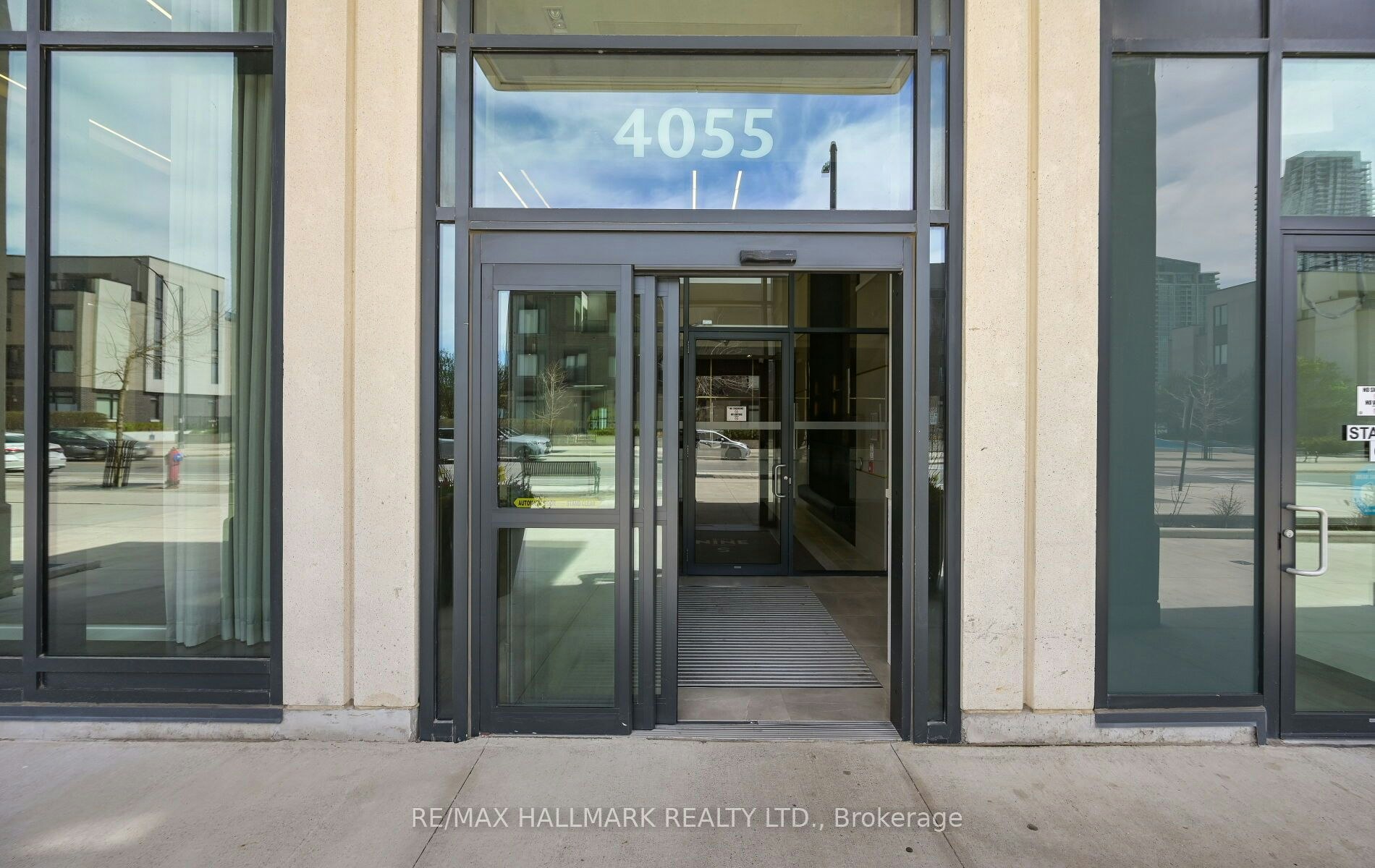 425-4055 Parkside Village Drive, Mississauga, ON, L5B 0K8 - 6