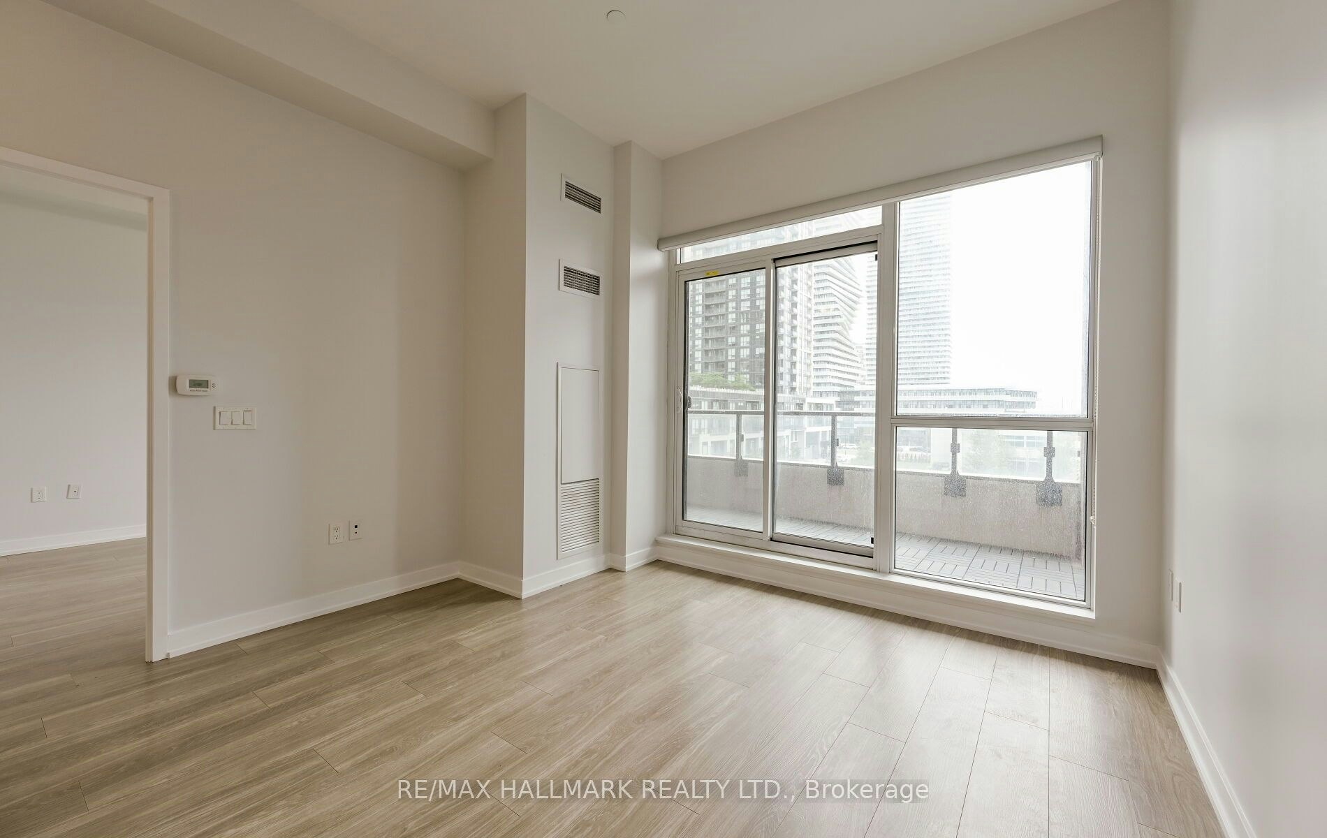 425-4055 Parkside Village Drive, Mississauga, ON, L5B 0K8 - 17