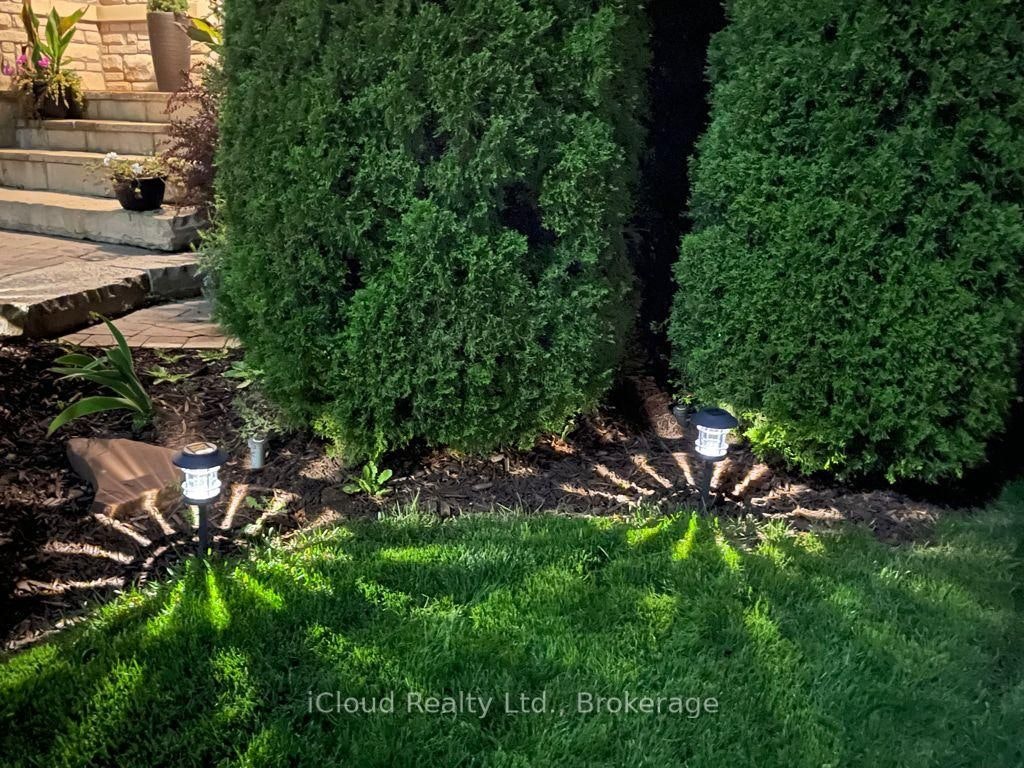 2343 North Ridge Trail, Oakville, ON, L6H 0A8 - 3