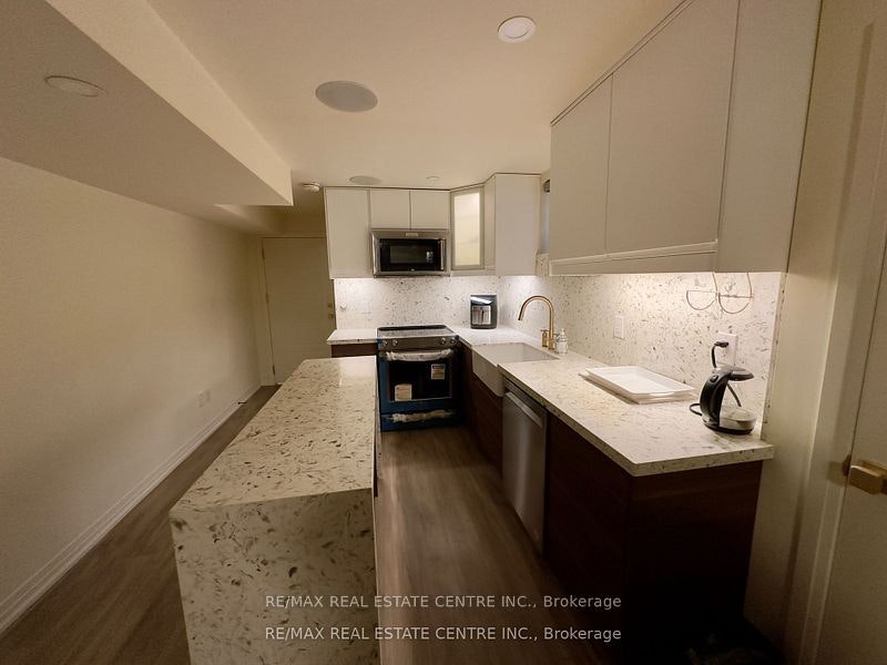 271 Sixteen Mile Drive, Oakville, ON, L6M 0V8 - 4