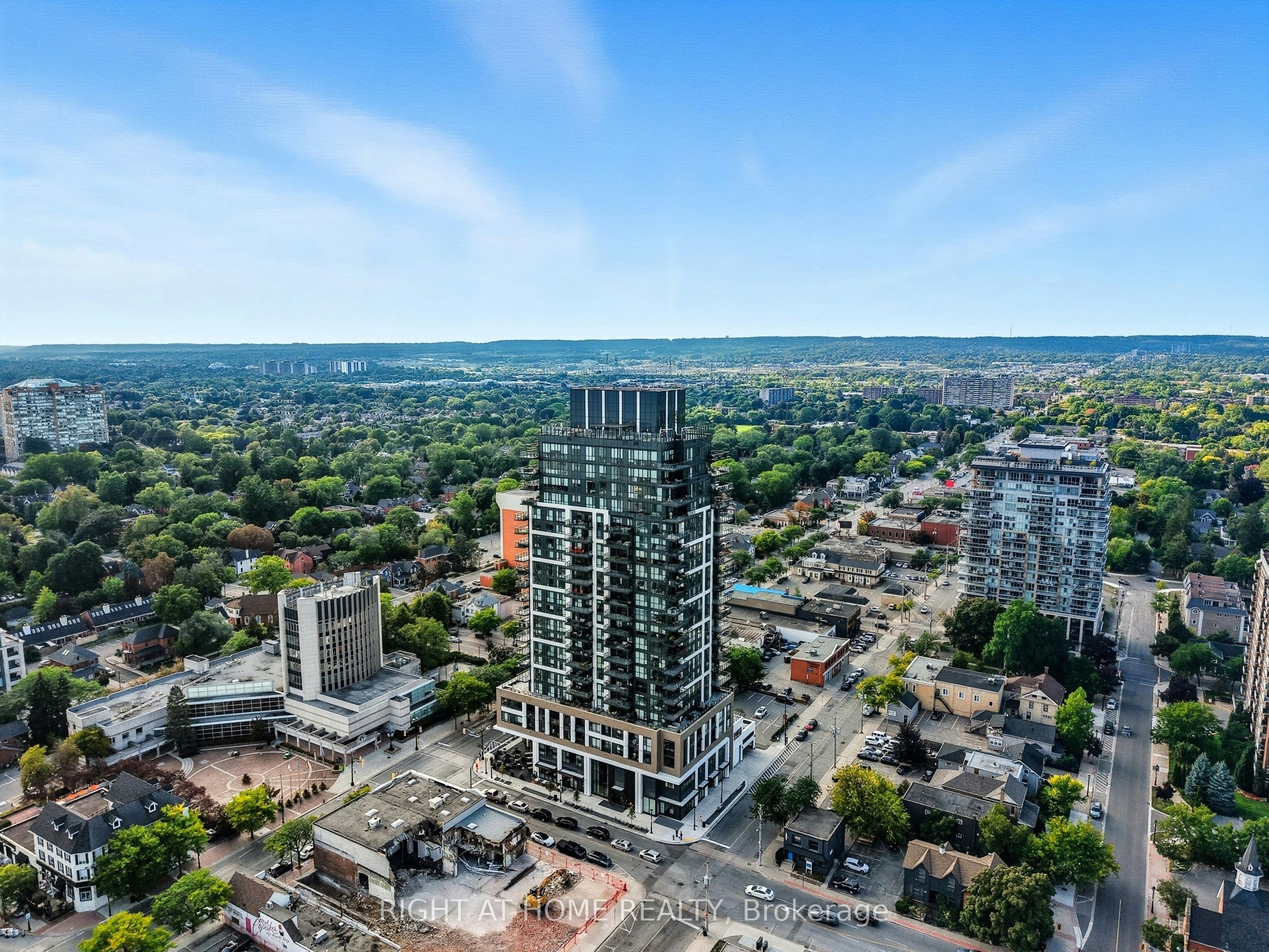 2002-2007 James Street, Burlington, ON, L7R 0G7