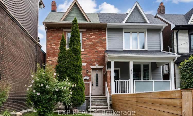 971 Lansdowne Avenue